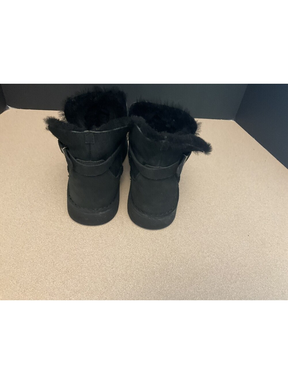 Womens UGG Classic Elisa Black Suede Shearling Lined Ankle Boots. Size 10. Nice! - Picture 6 of 8